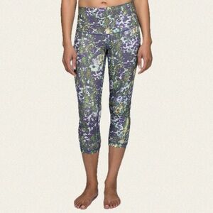 Lululemon Wunder Under Crop II *Full-On Luxtreme (Roll Down)